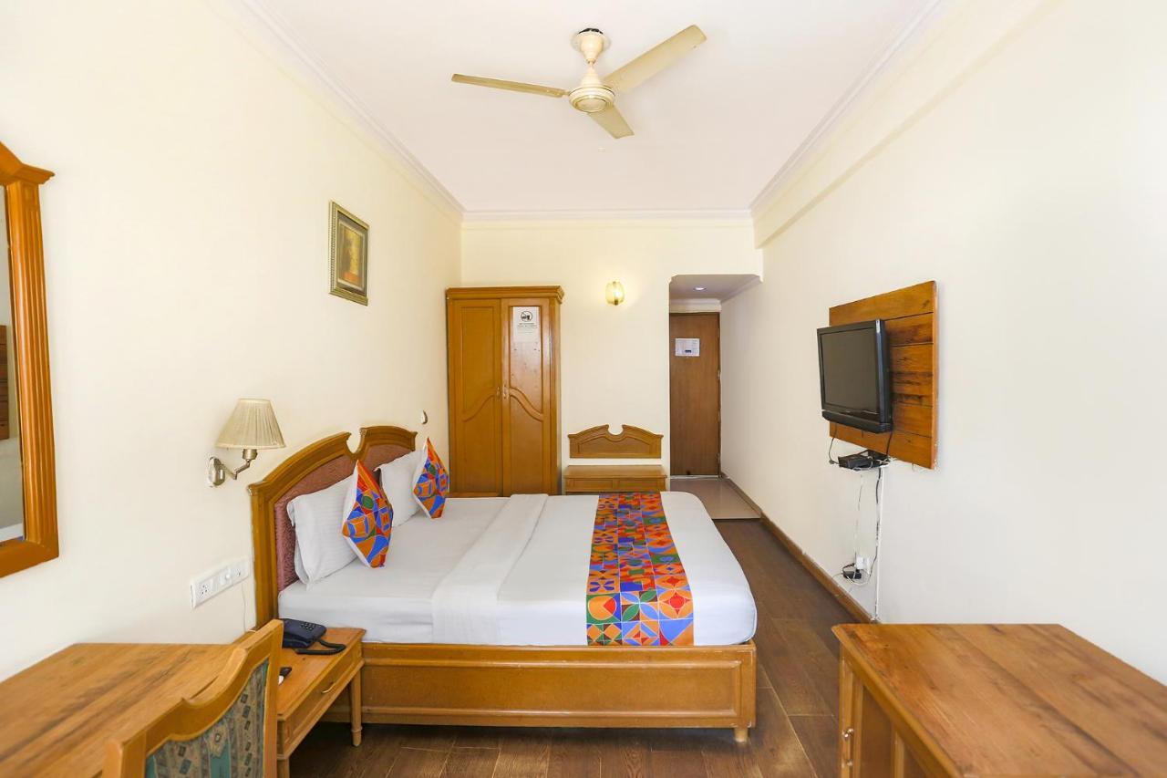 Fabhotel Altus 구르가온 외부 사진
